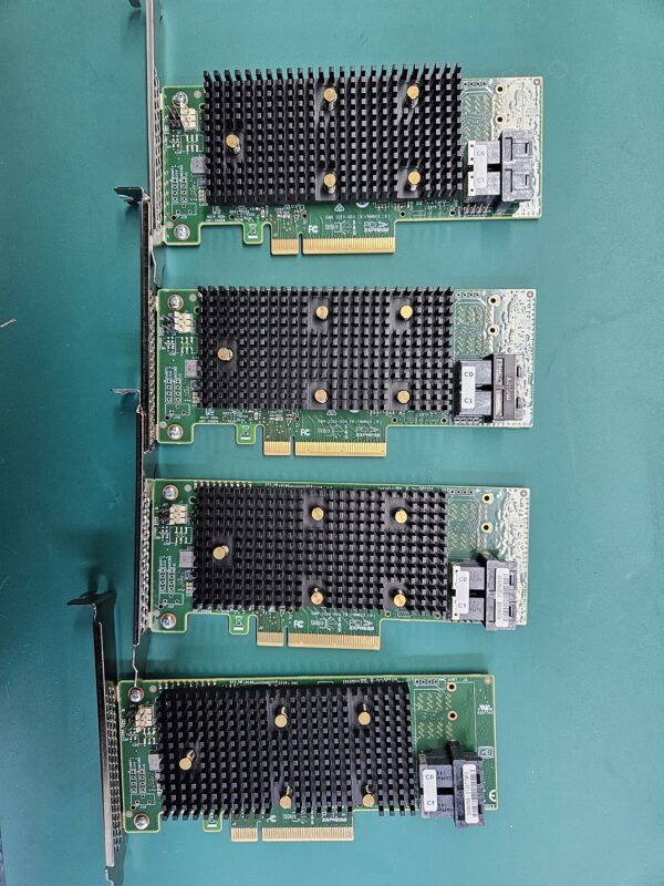 Broadcom MegaRAID® 9400 Series Tri-Mode Storage Adapters