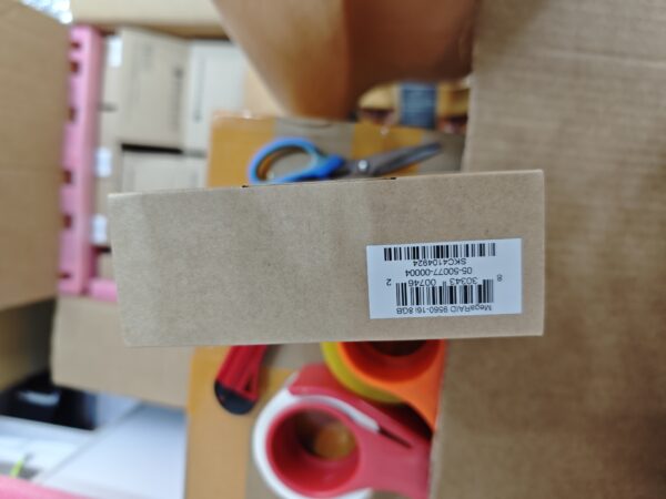 Image_1771666420517_322 Broadcom MegaRAID 9560-16i 8GB PCIe 4.0 RAID controller